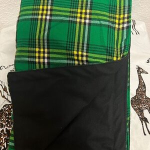Maasai Fleece Blanket (Green)